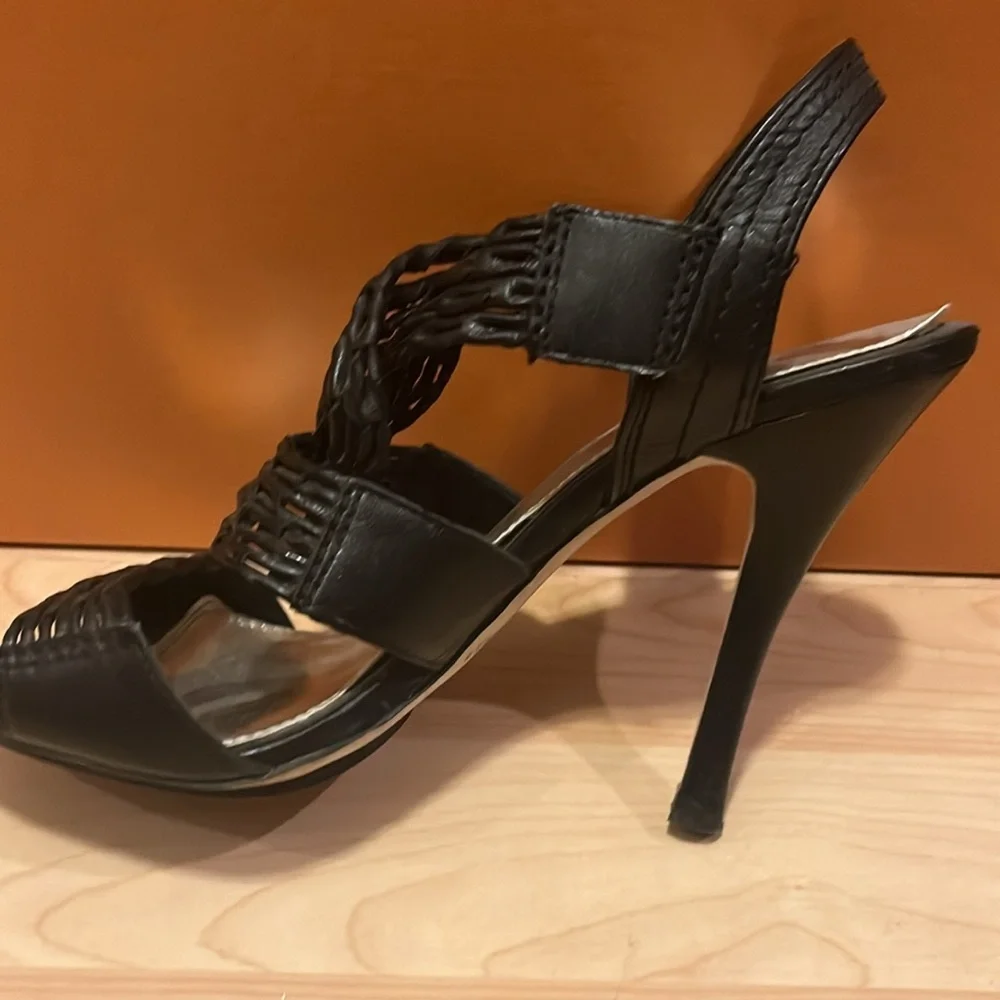 White House Black Market black‎ sexy heels 9